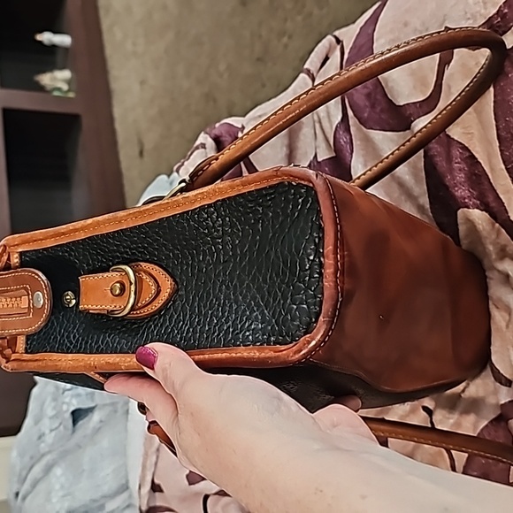 Vintage Dooney & Bourke - Picture 7 of 10